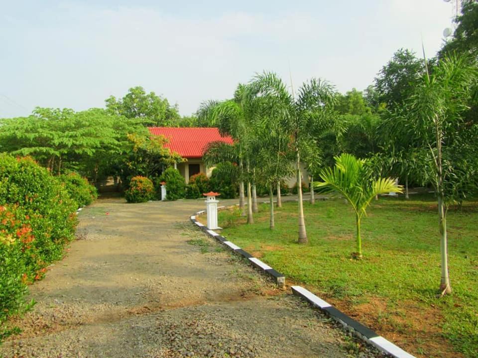 Hotel Tree Garden Wilpaththu Nochchiyagma Anuradhapura Nochchiyagama Exterior photo