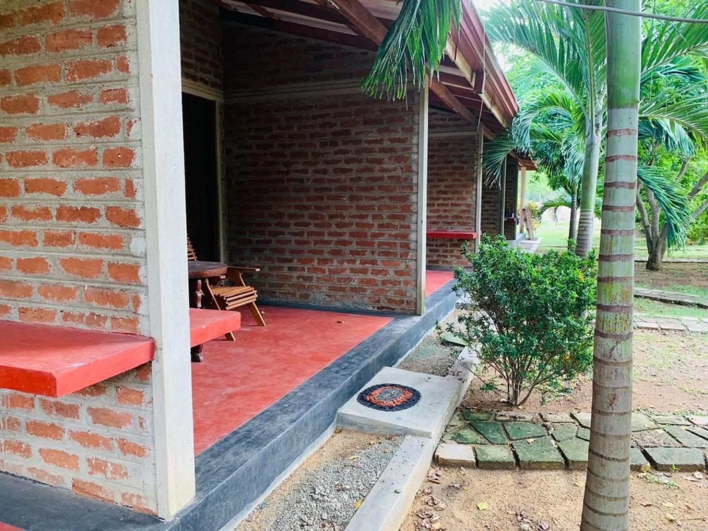 Hotel Tree Garden Wilpaththu Nochchiyagma Anuradhapura Nochchiyagama Exterior photo