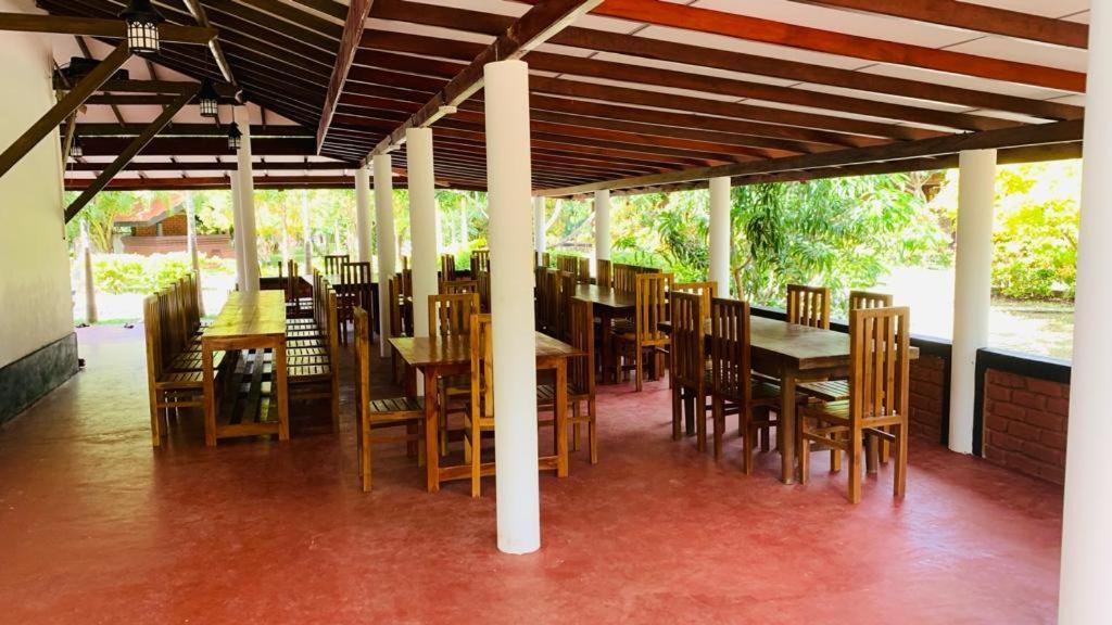 Hotel Tree Garden Wilpaththu Nochchiyagma Anuradhapura Nochchiyagama Exterior photo